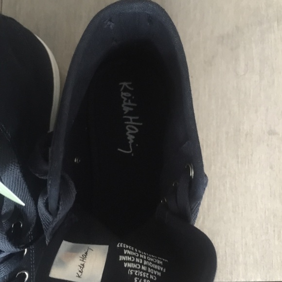 BRAND NEW KEITH HARING SNEAKERS SZ 7.5 men’s navy - Picture 5 of 7